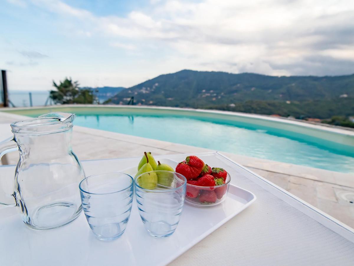 Villa Hanbury With Swimming Pool And Parking In Alassio Exterior photo